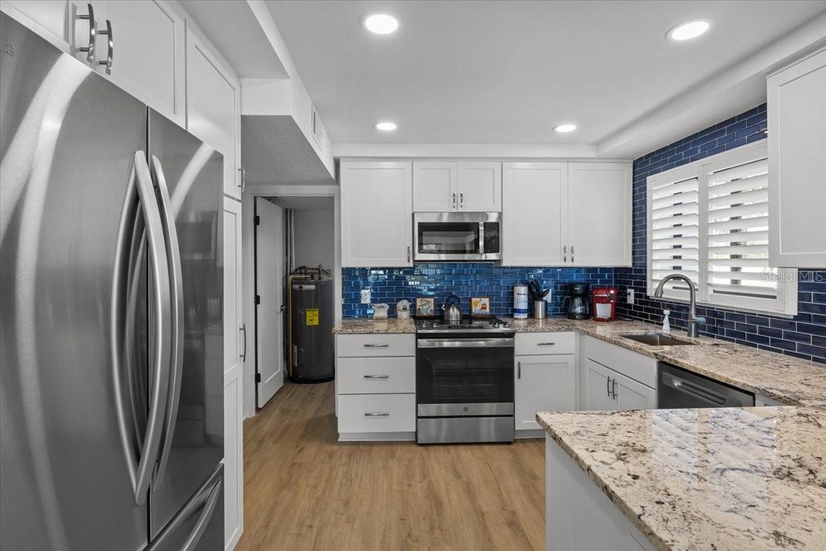 6326 MIDNIGHT PASS RD #101, SARASOTA, FL, 34242