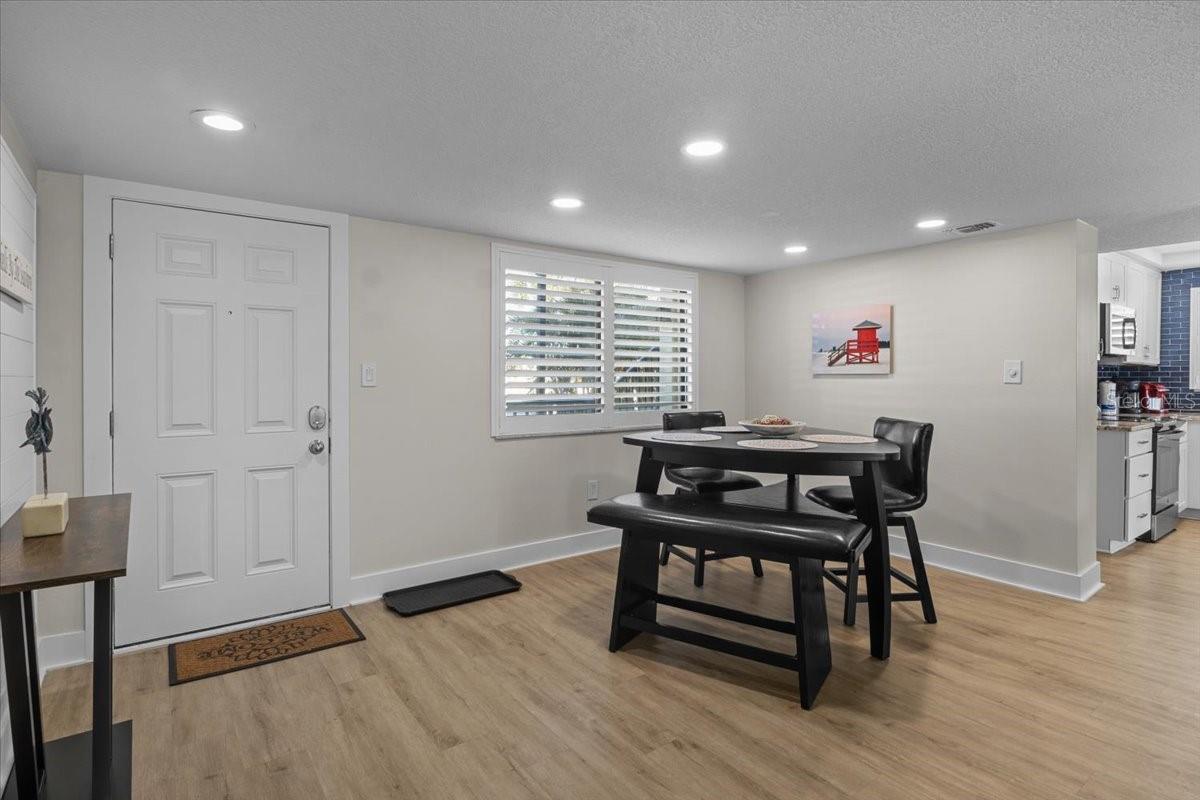 6326 MIDNIGHT PASS RD #101, SARASOTA, FL, 34242