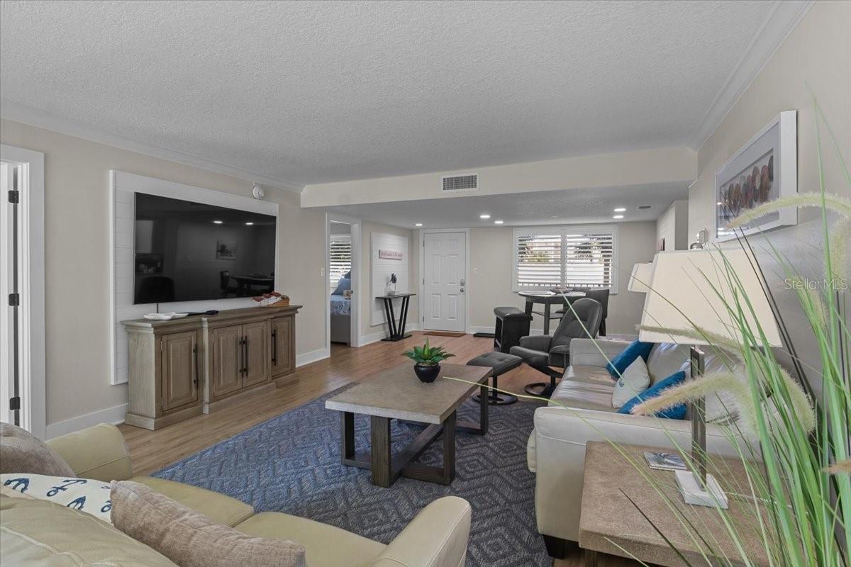 6326 MIDNIGHT PASS RD #101, SARASOTA, FL, 34242