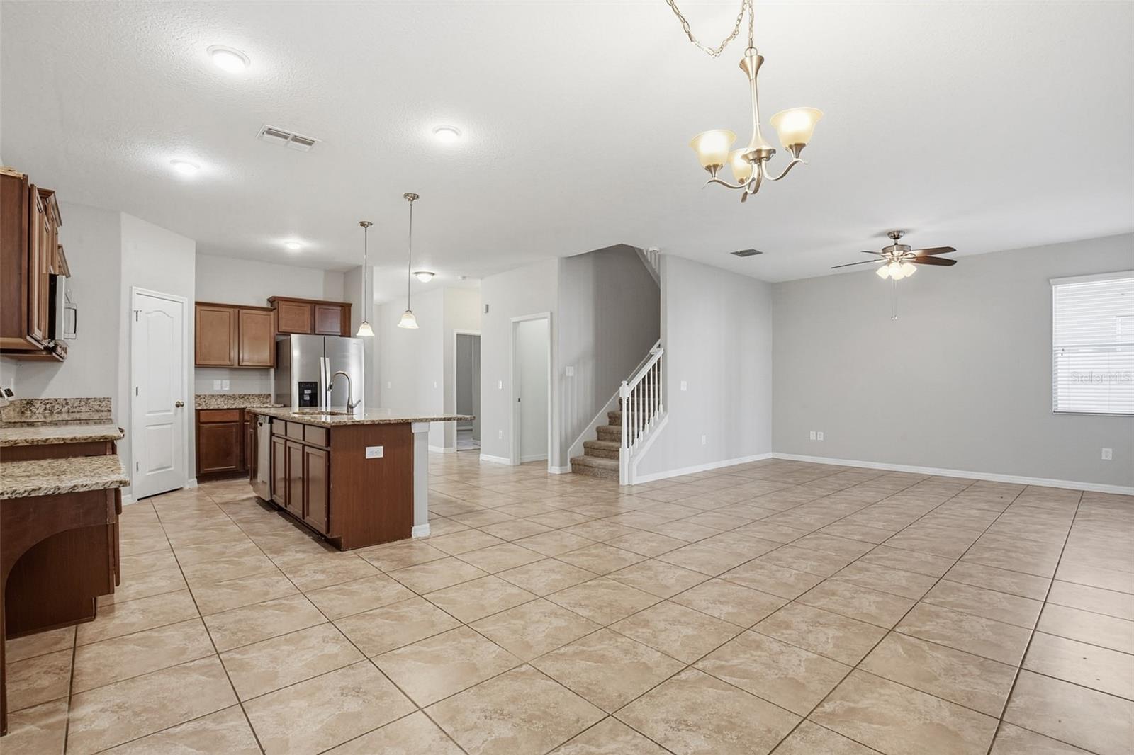 12024 STREAMBED DR, RIVERVIEW, FL, 33579