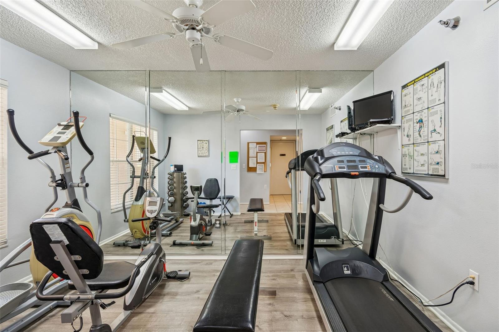 3950 IRONWOOD CIR #103, BRADENTON, FL, 34209