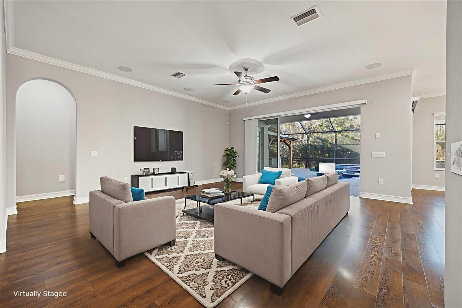 Family Room - virtual staging