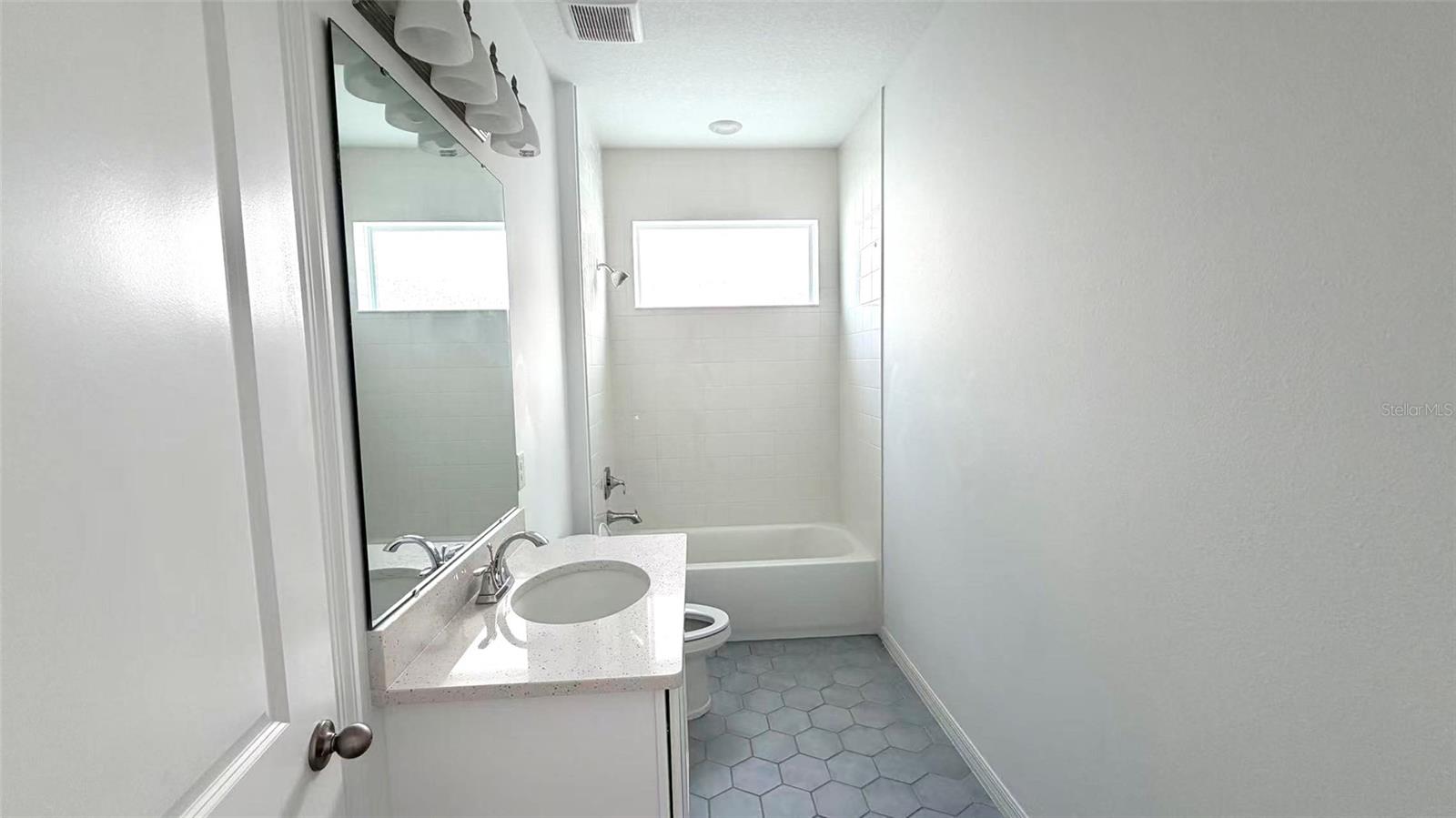 2086 DERWENT DR, DAVENPORT, FL, 33896