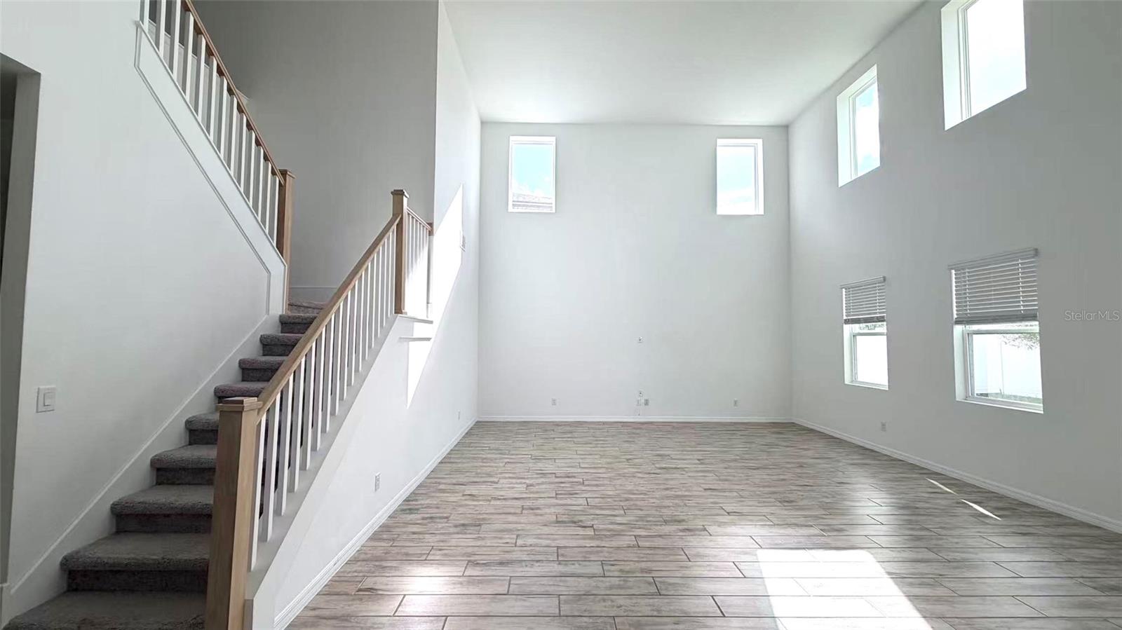 2086 DERWENT DR, DAVENPORT, FL, 33896