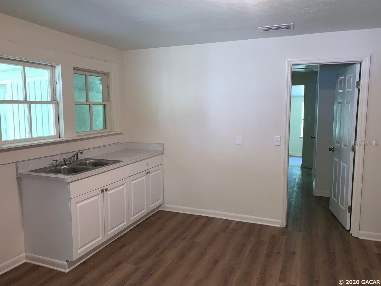 15-17 SE 2ND AVE, WILLISTON, FL, 32696