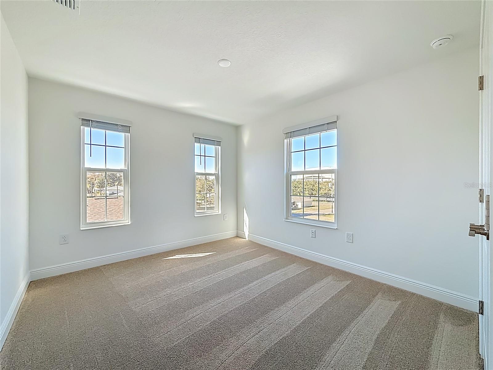 1066 8TH AVE S, ST PETERSBURG, FL, 33705