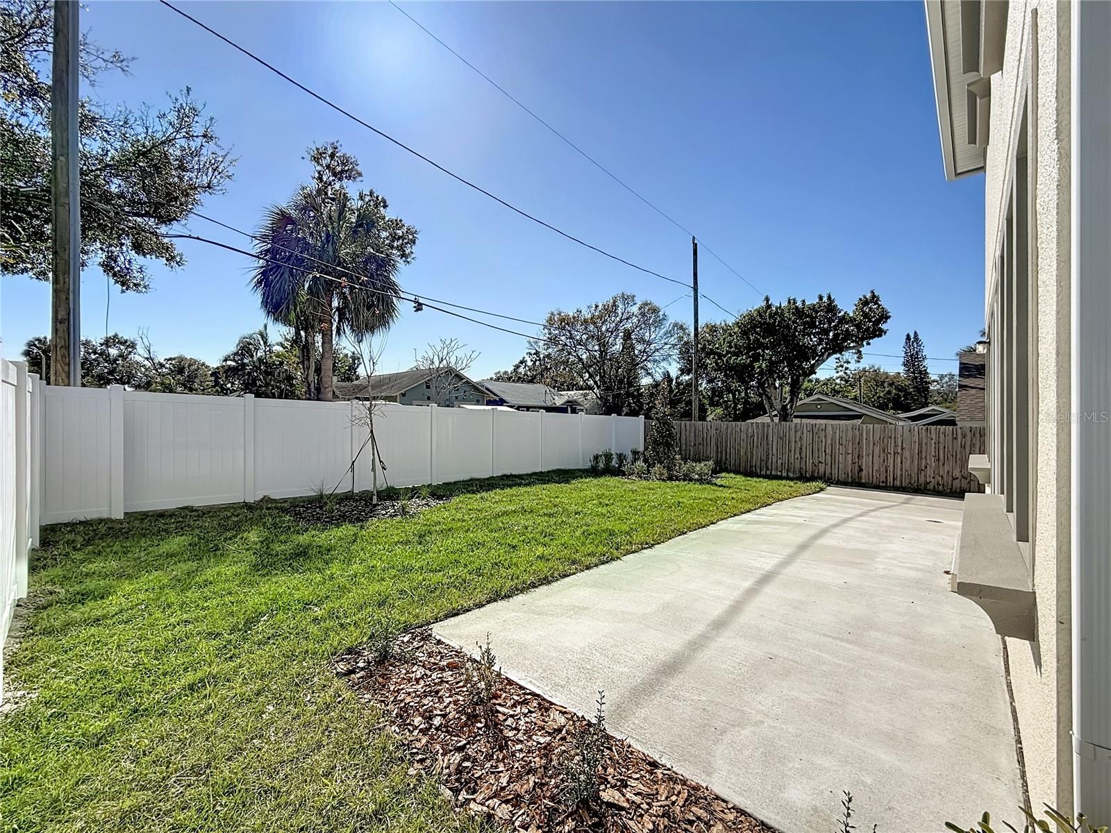 1066 8TH AVE S, ST PETERSBURG, FL, 33705