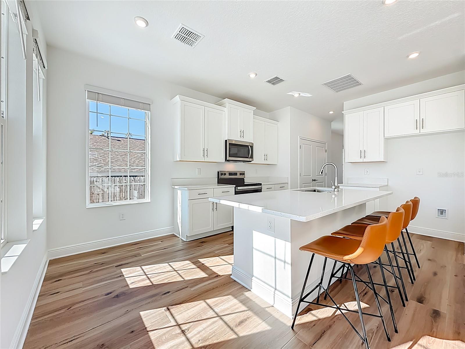 1066 8TH AVE S, ST PETERSBURG, FL, 33705