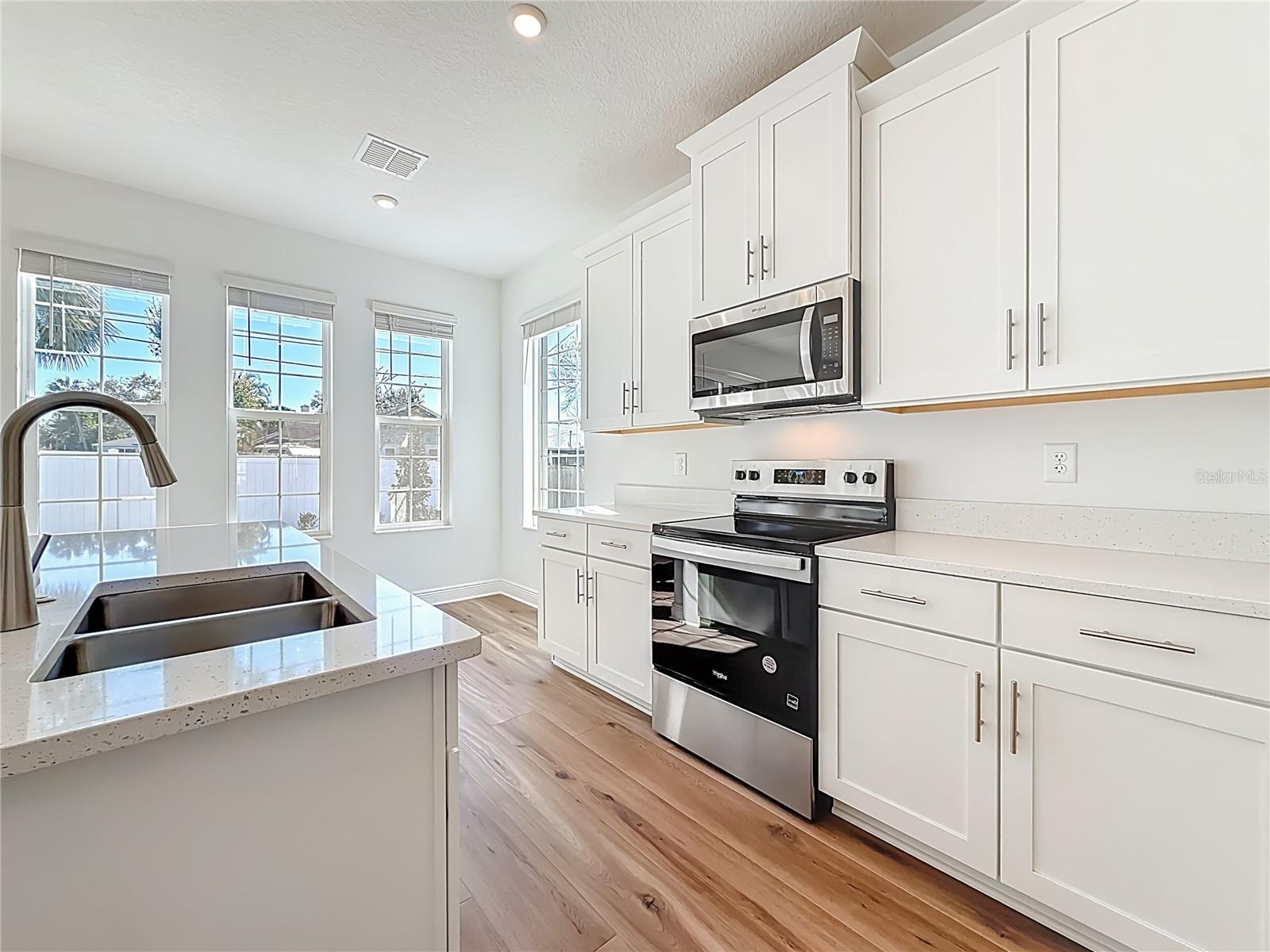 1066 8TH AVE S, ST PETERSBURG, FL, 33705