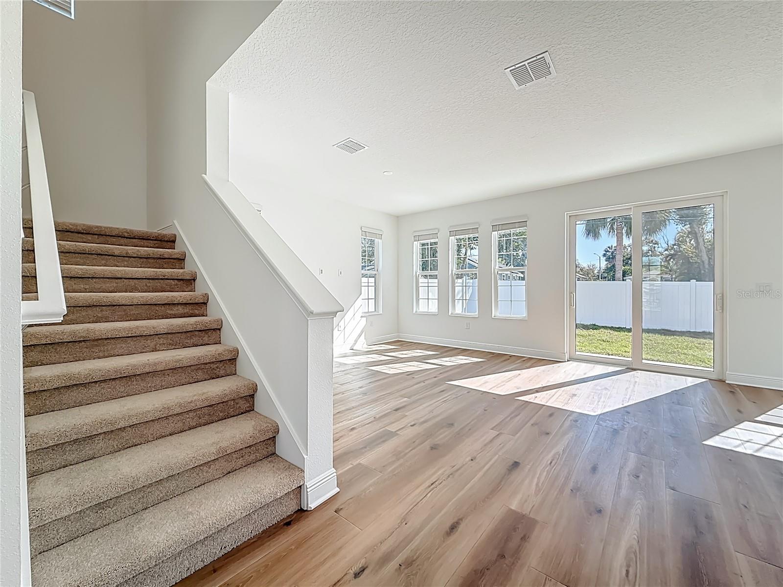 1066 8TH AVE S, ST PETERSBURG, FL, 33705