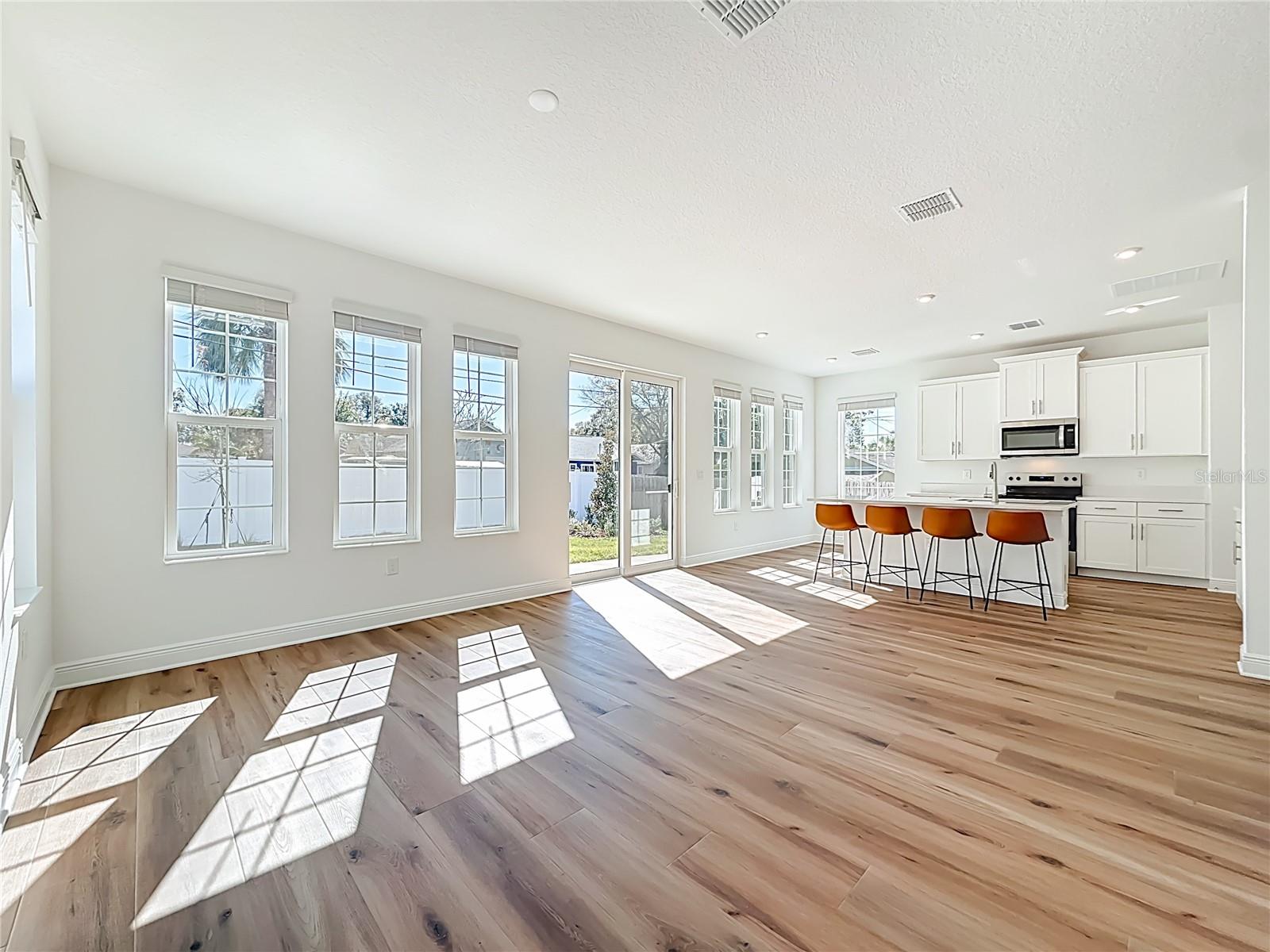 1066 8TH AVE S, ST PETERSBURG, FL, 33705