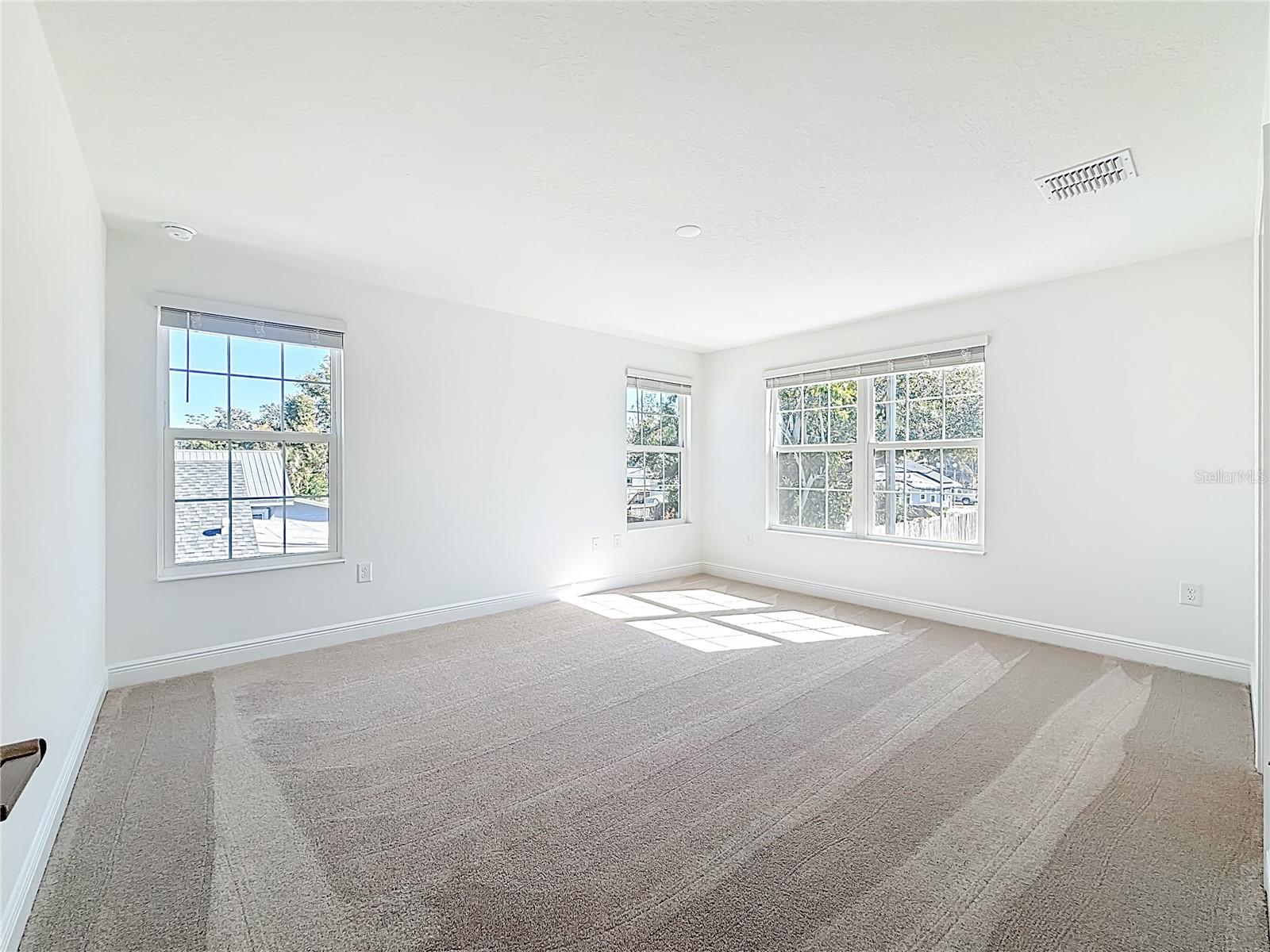 1066 8TH AVE S, ST PETERSBURG, FL, 33705