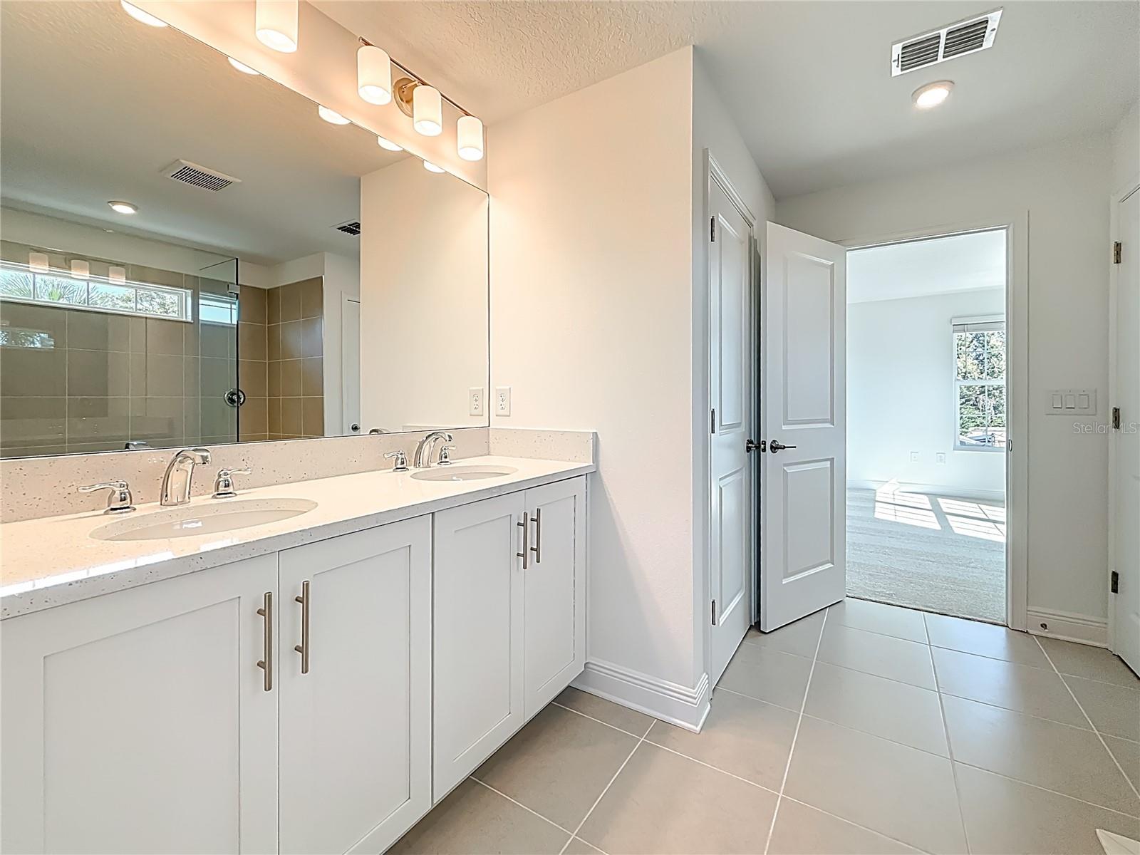 1066 8TH AVE S, ST PETERSBURG, FL, 33705