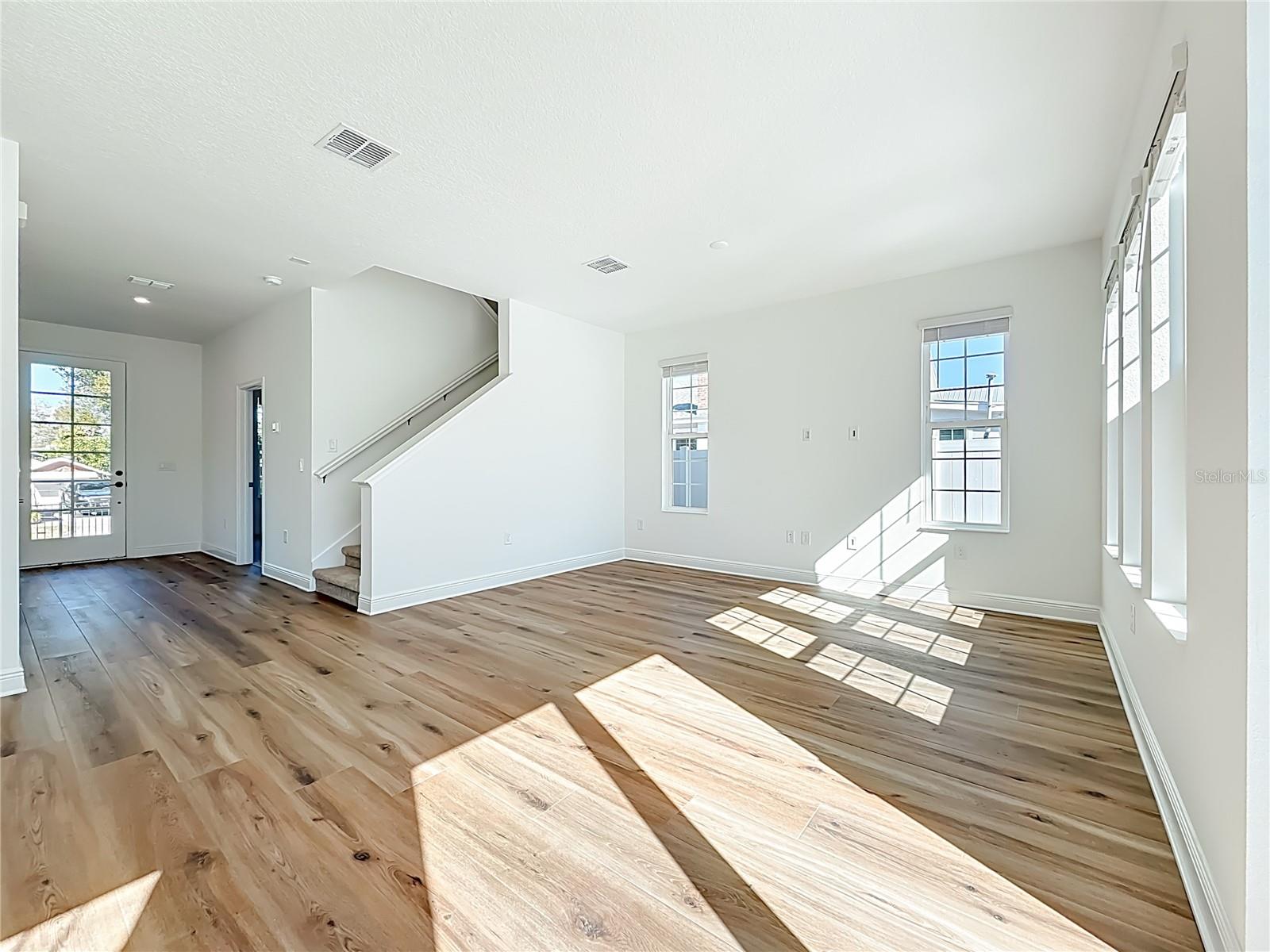 1066 8TH AVE S, ST PETERSBURG, FL, 33705