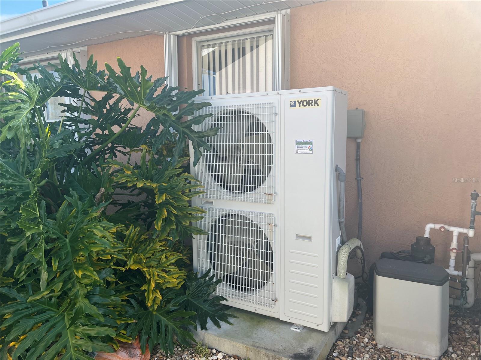 24 BROADMOOR LN, ROTONDA WEST, FL, 33947