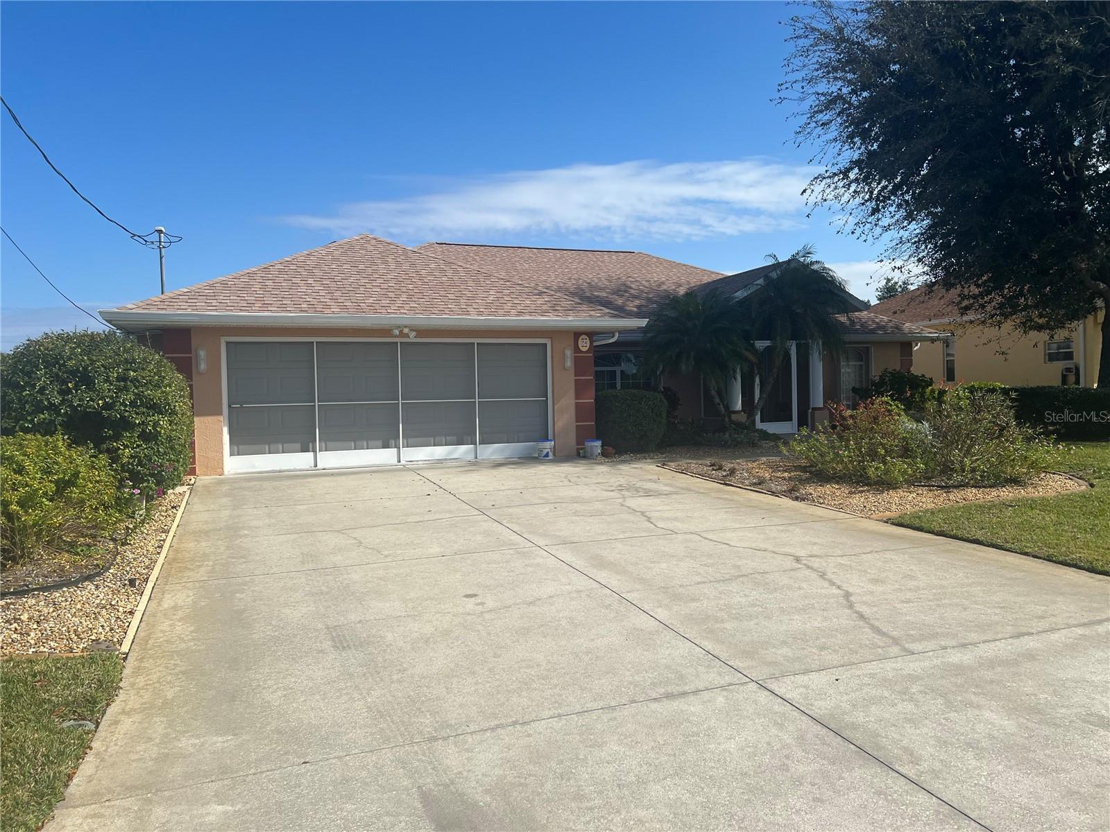 24 BROADMOOR LN, ROTONDA WEST, FL, 33947