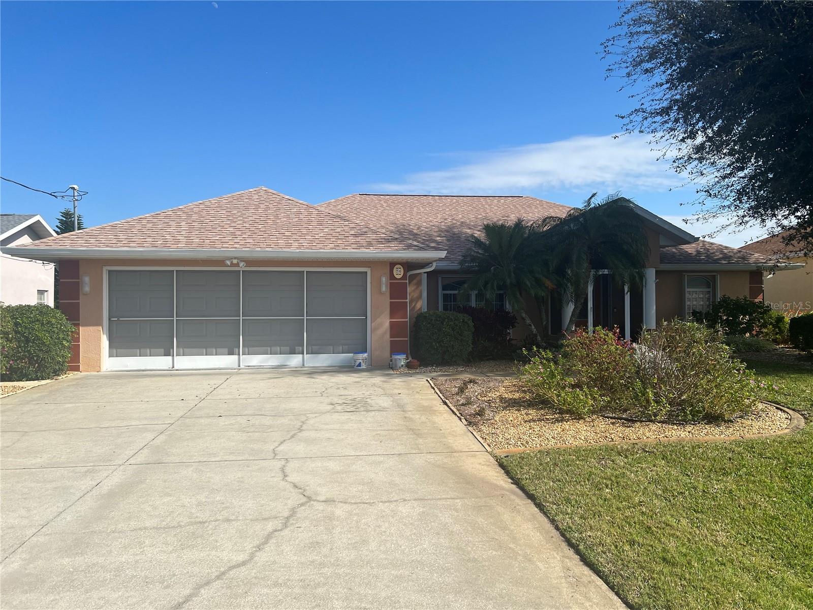 24 BROADMOOR LN, ROTONDA WEST, FL, 33947
