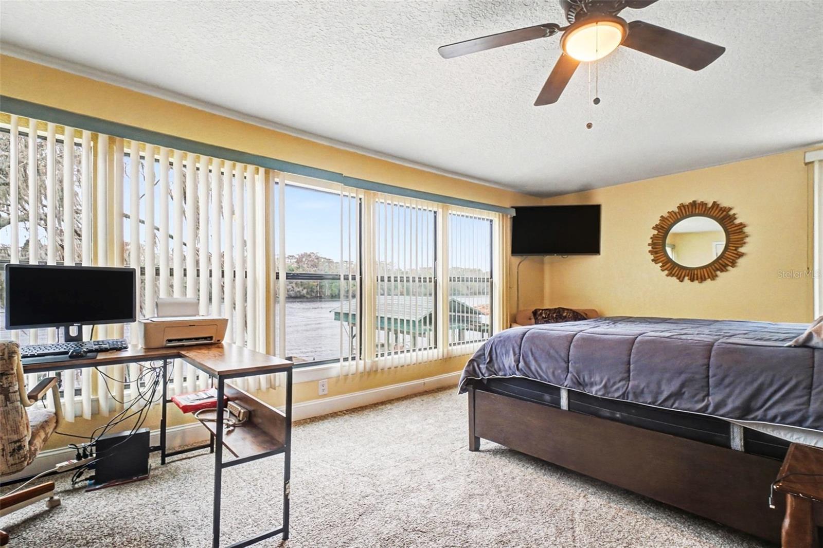 55316 CLAIRE ST, ASTOR, FL, 32102