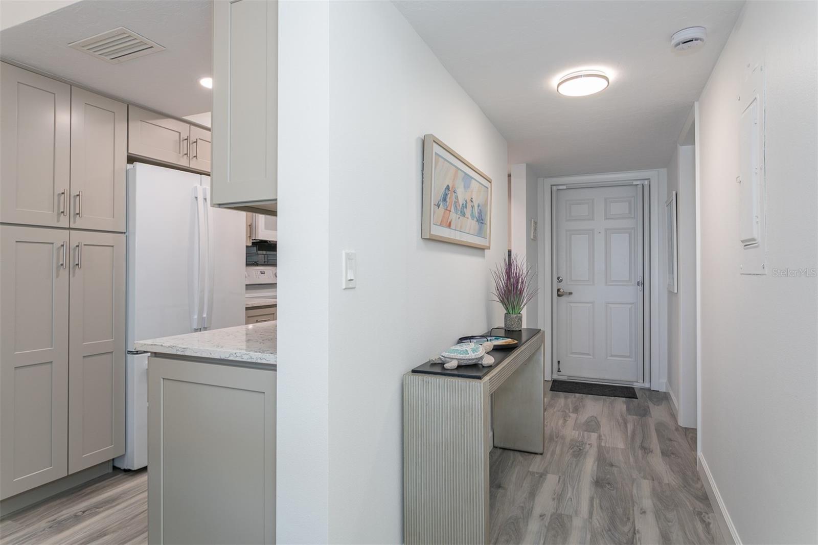 633 ALHAMBRA RD #305, VENICE, FL, 34285