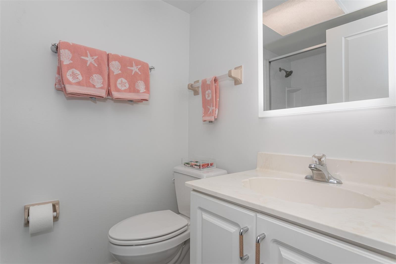 633 ALHAMBRA RD #305, VENICE, FL, 34285