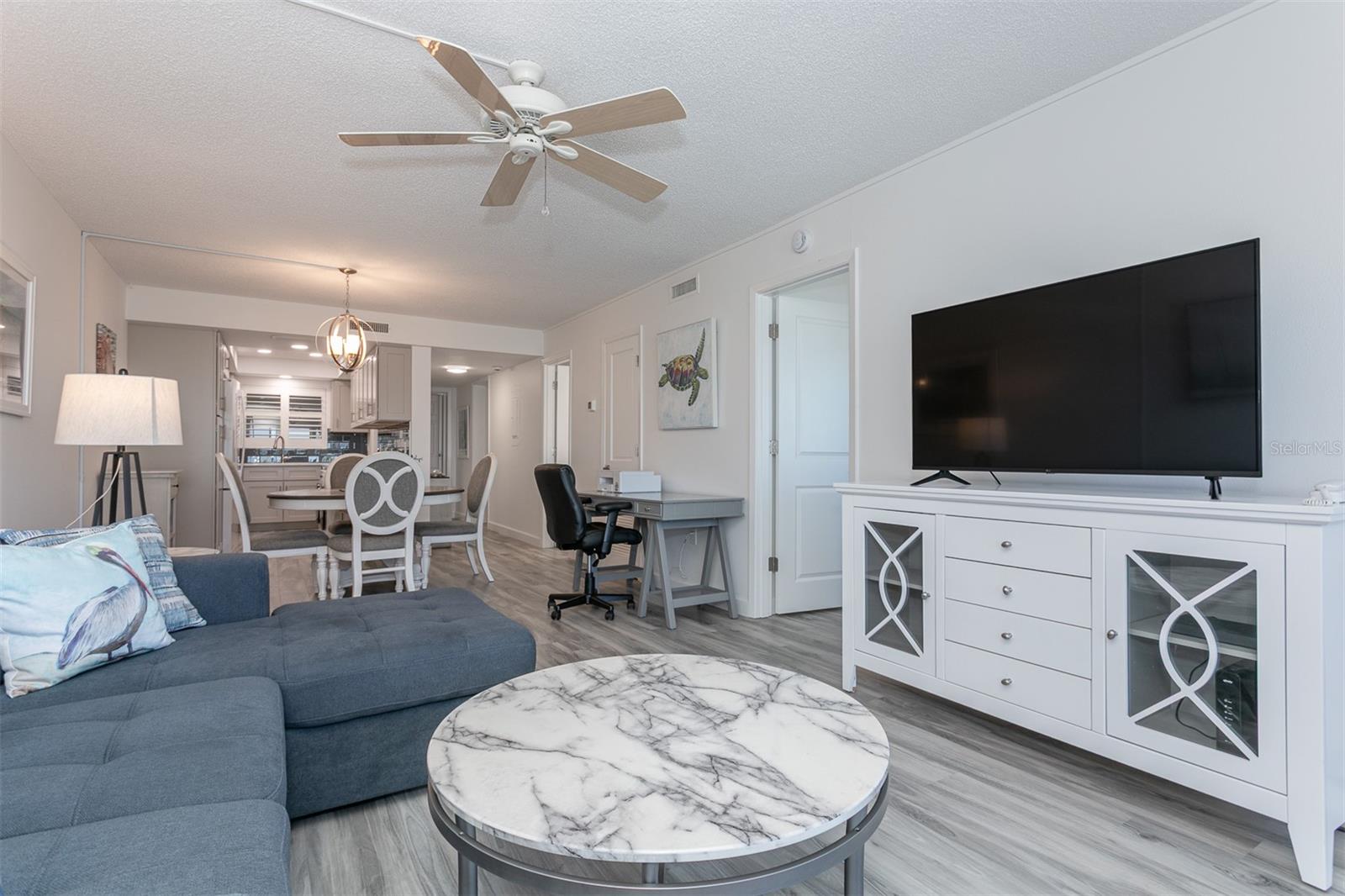 633 ALHAMBRA RD #305, VENICE, FL, 34285