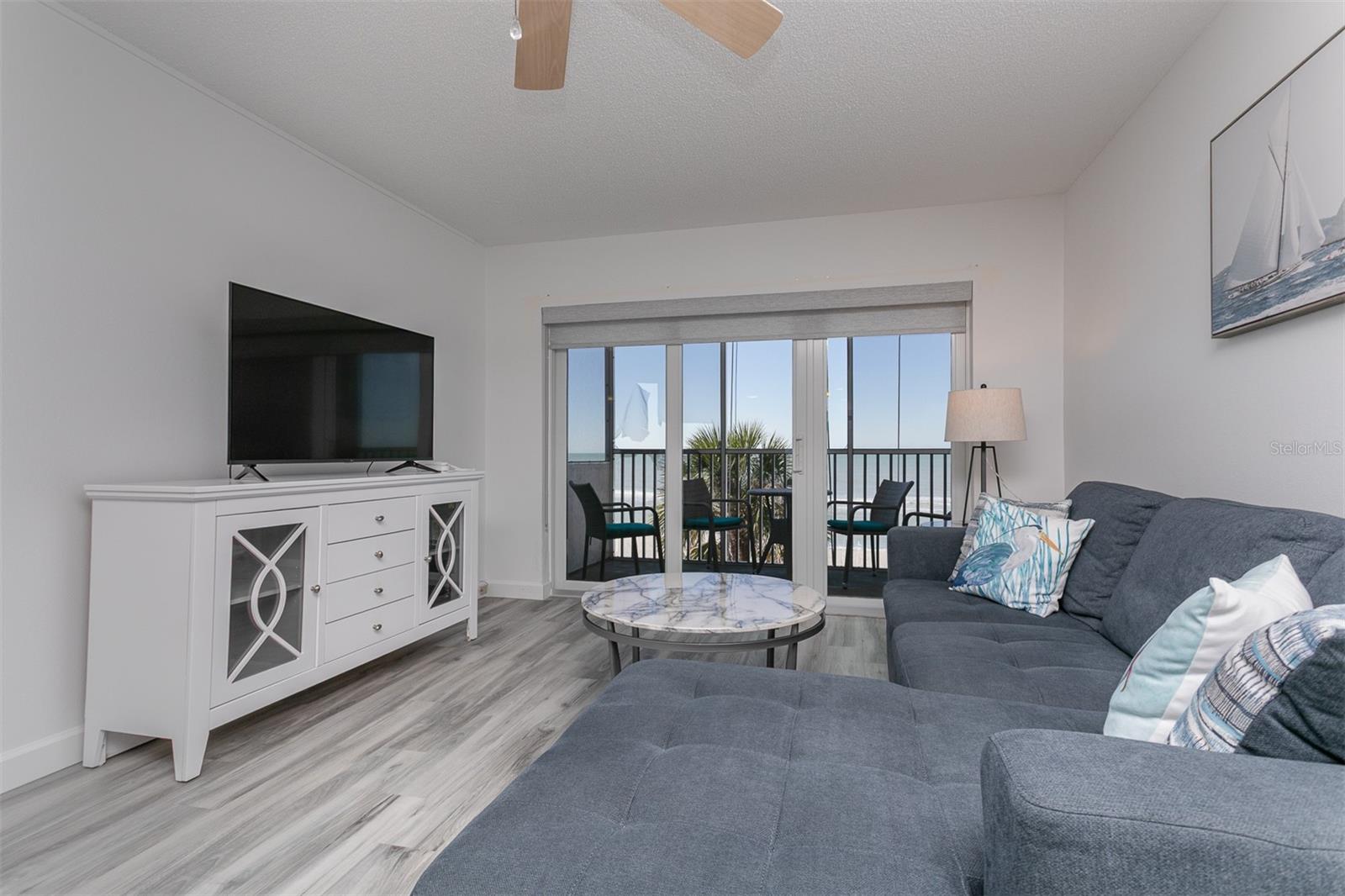 633 ALHAMBRA RD #305, VENICE, FL, 34285