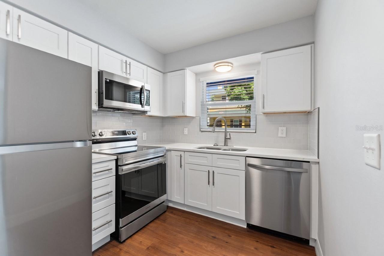 5100 24TH AVE S, GULFPORT, FL, 33707