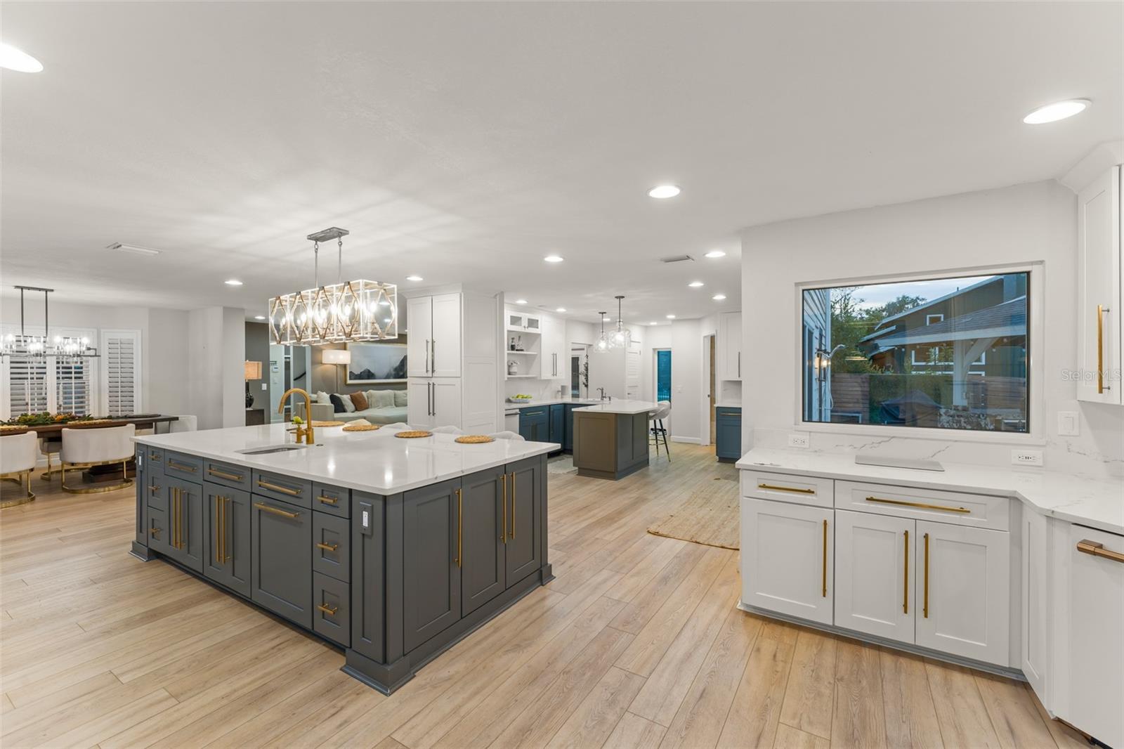 O6376859 Property Photo