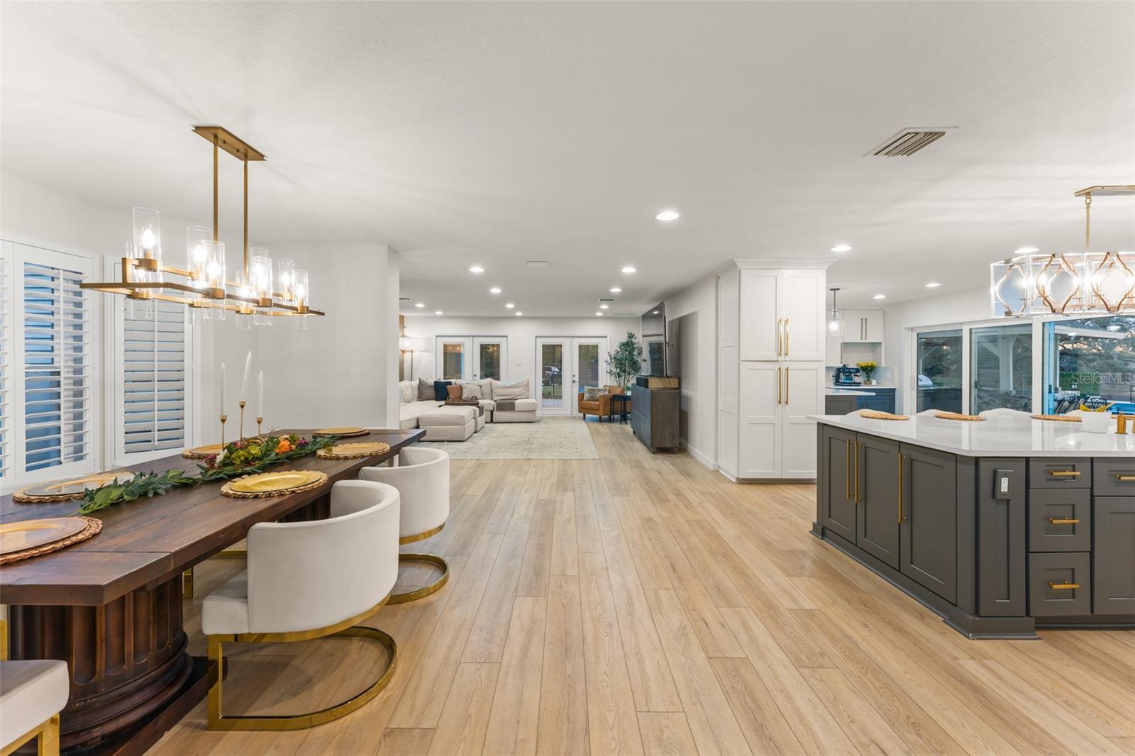 O6376859 Property Photo