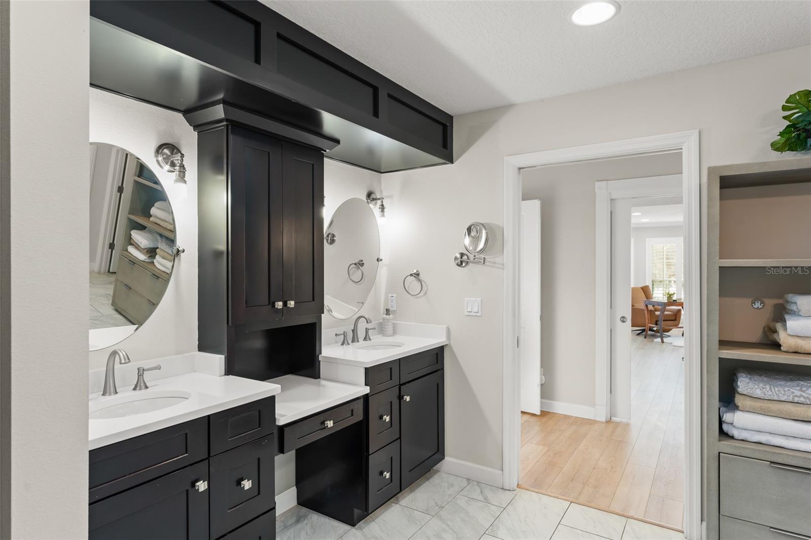 O6376859 Property Photo