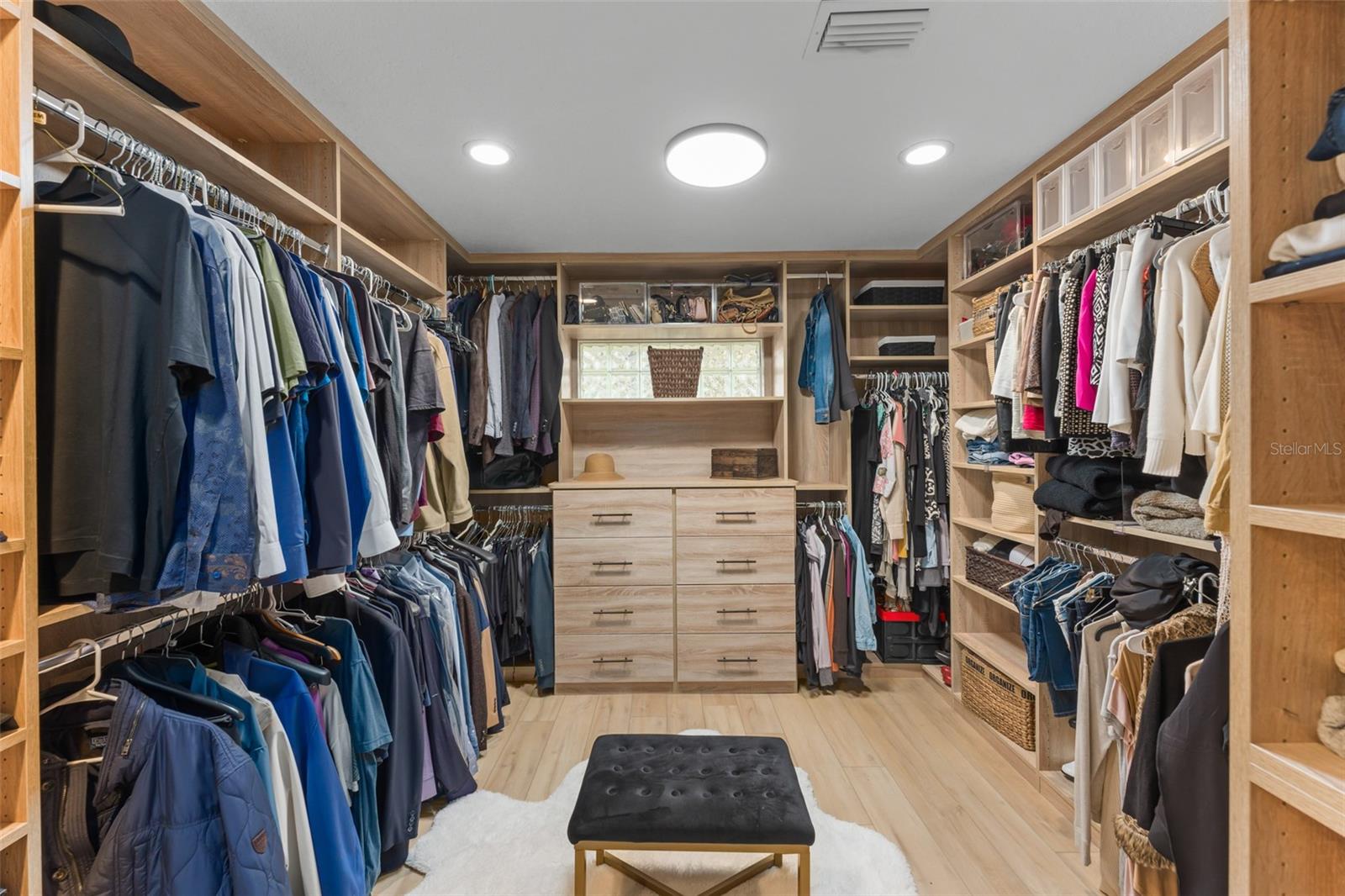 O6376859 Property Photo