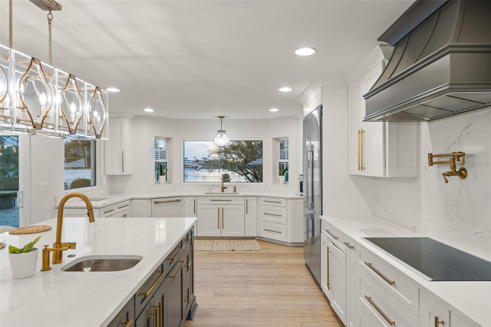 O6376859 Property Photo