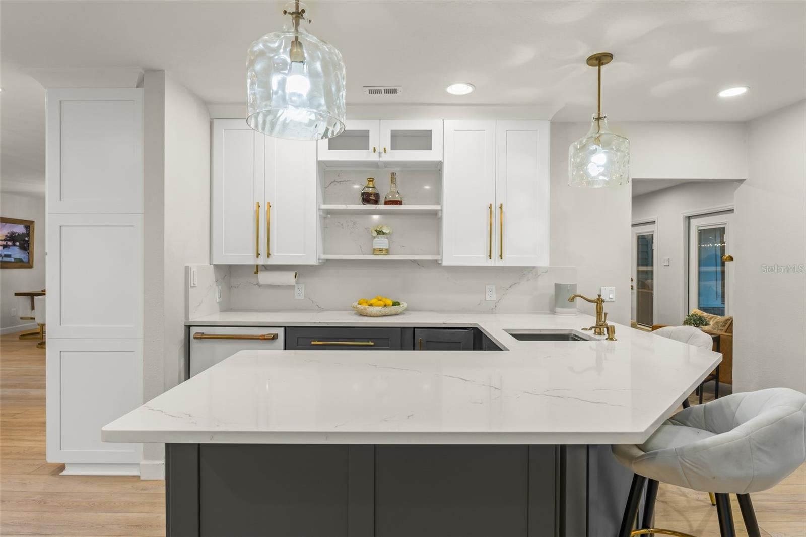 O6376859 Property Photo