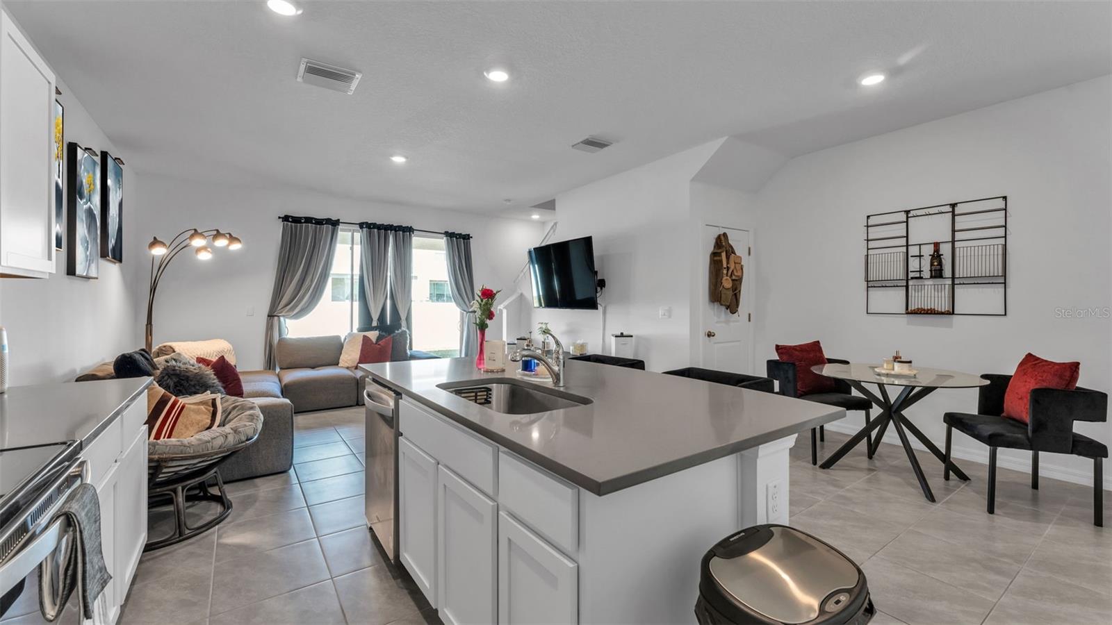 3532 WHITE DANDELION CT, PLANT CITY, FL, 33565