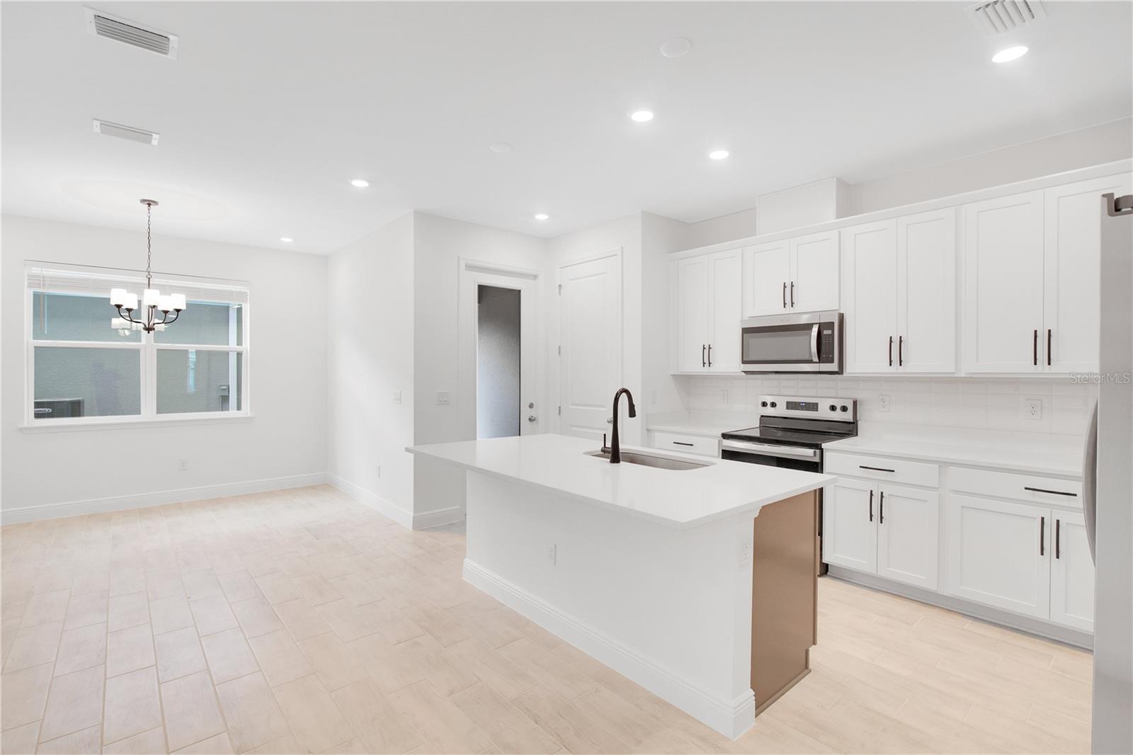 13124 CALMING BREEZE WAY, WINTER GARDEN, FL, 34787