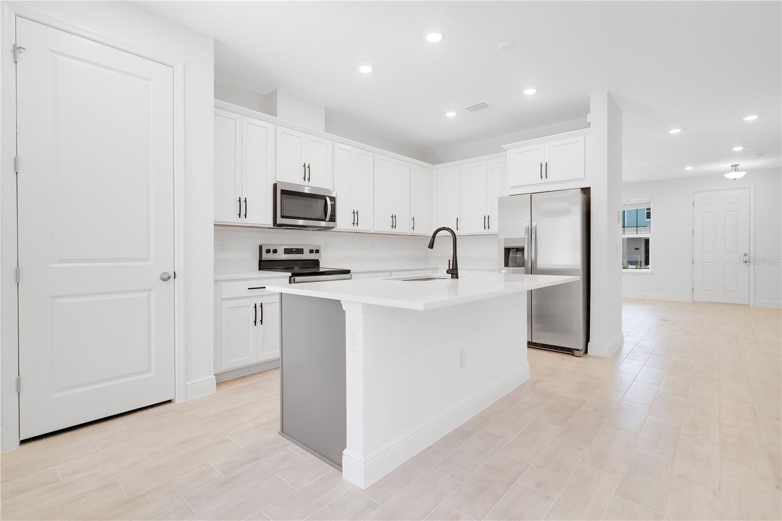 13124 CALMING BREEZE WAY, WINTER GARDEN, FL, 34787