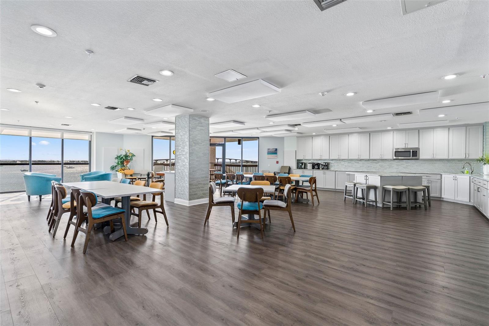 6287 BAHIA DEL MAR CIR #801, ST PETERSBURG, FL, 33715