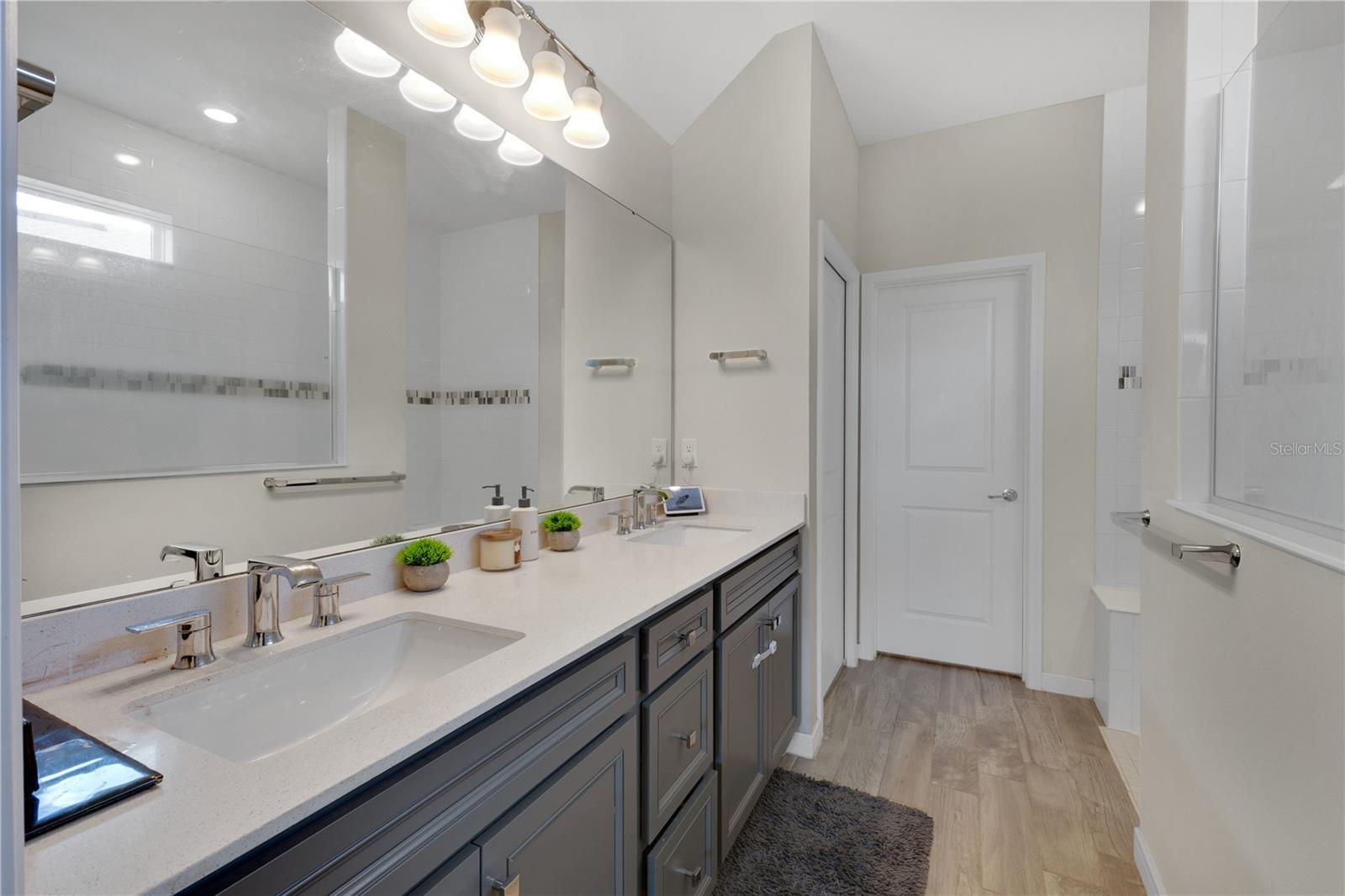 5433 LOG GROVE LN, ORLANDO, FL, 32829