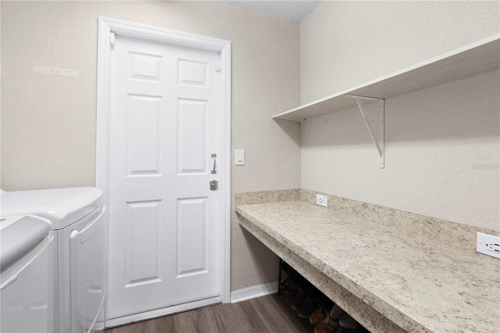 719 VINEYARD RESERVE CT, SEFFNER, FL, 33584