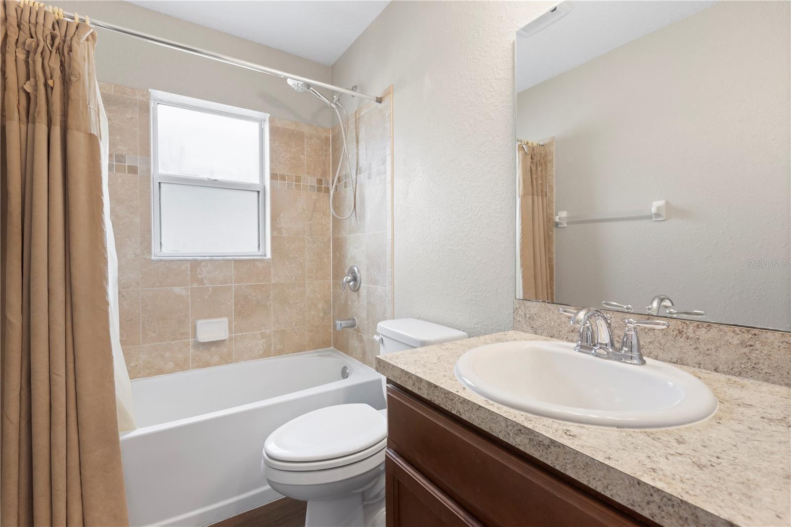 719 VINEYARD RESERVE CT, SEFFNER, FL, 33584