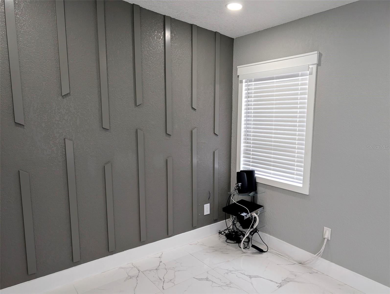 1245 N PINE HILLS RD, ORLANDO, FL, 32808