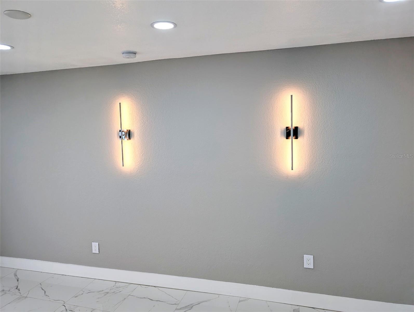 1245 N PINE HILLS RD, ORLANDO, FL, 32808