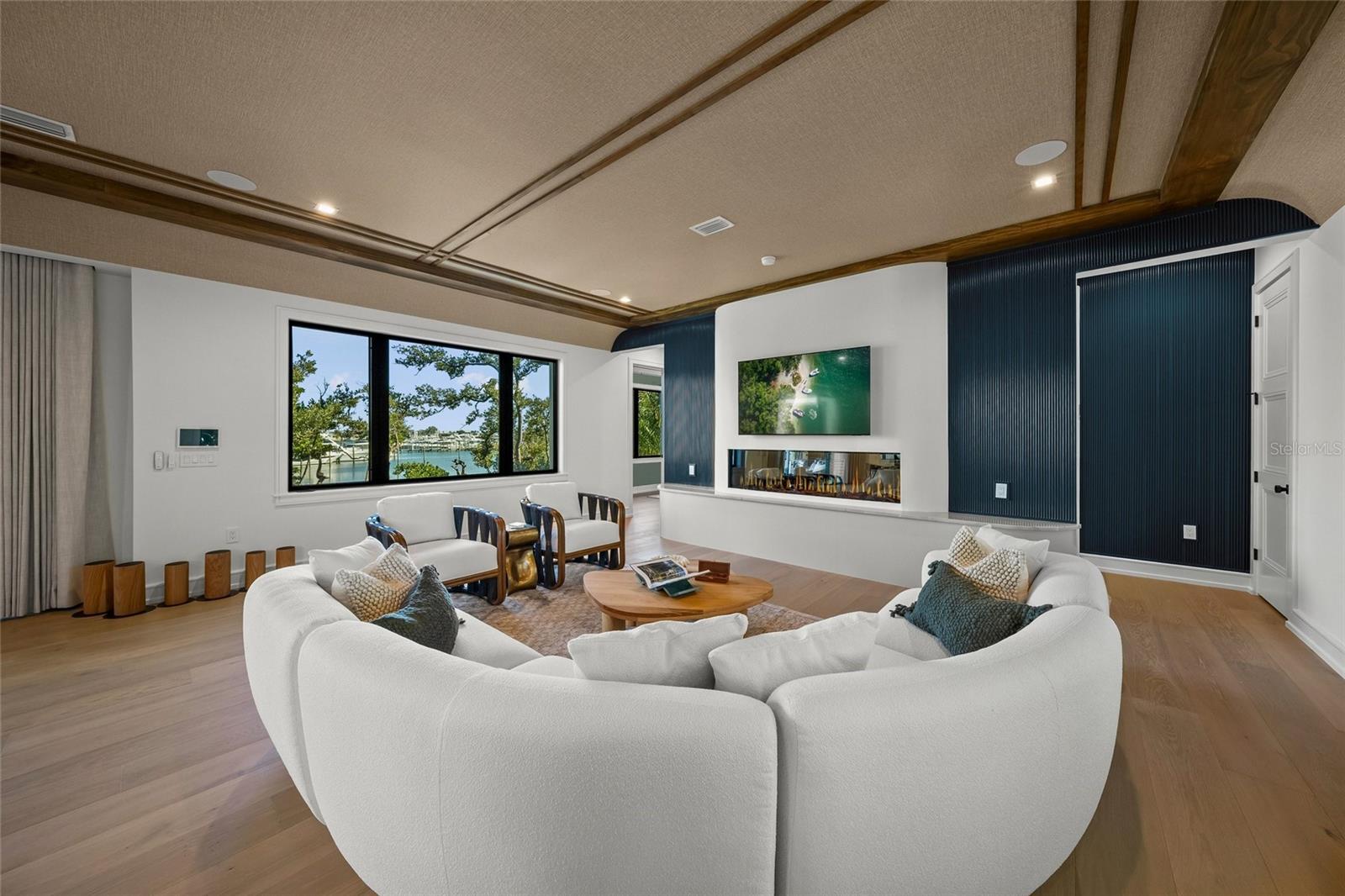 A4679859 Property Photo