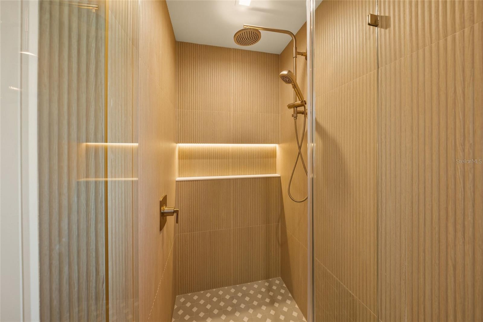 A4679859 Property Photo