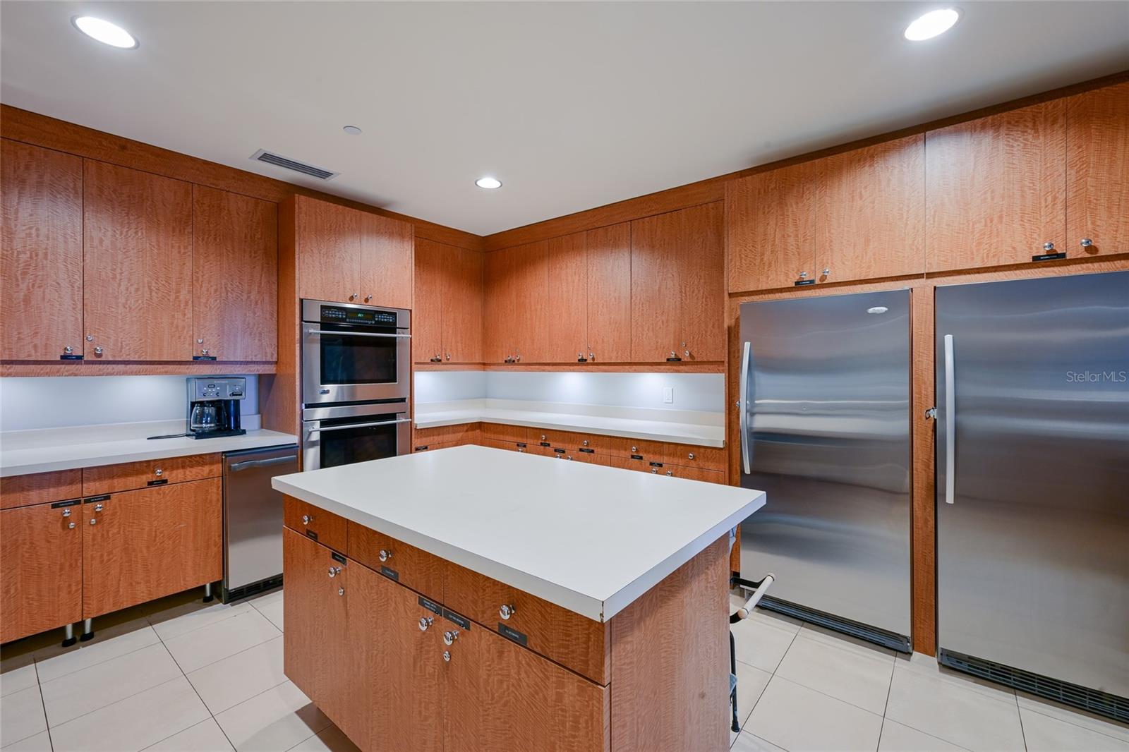 A4679860 Property Photo