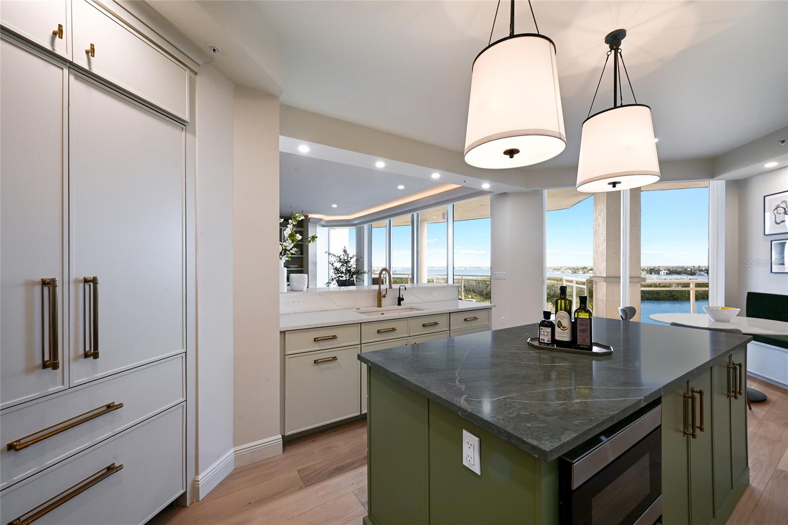 A4679860 Property Photo