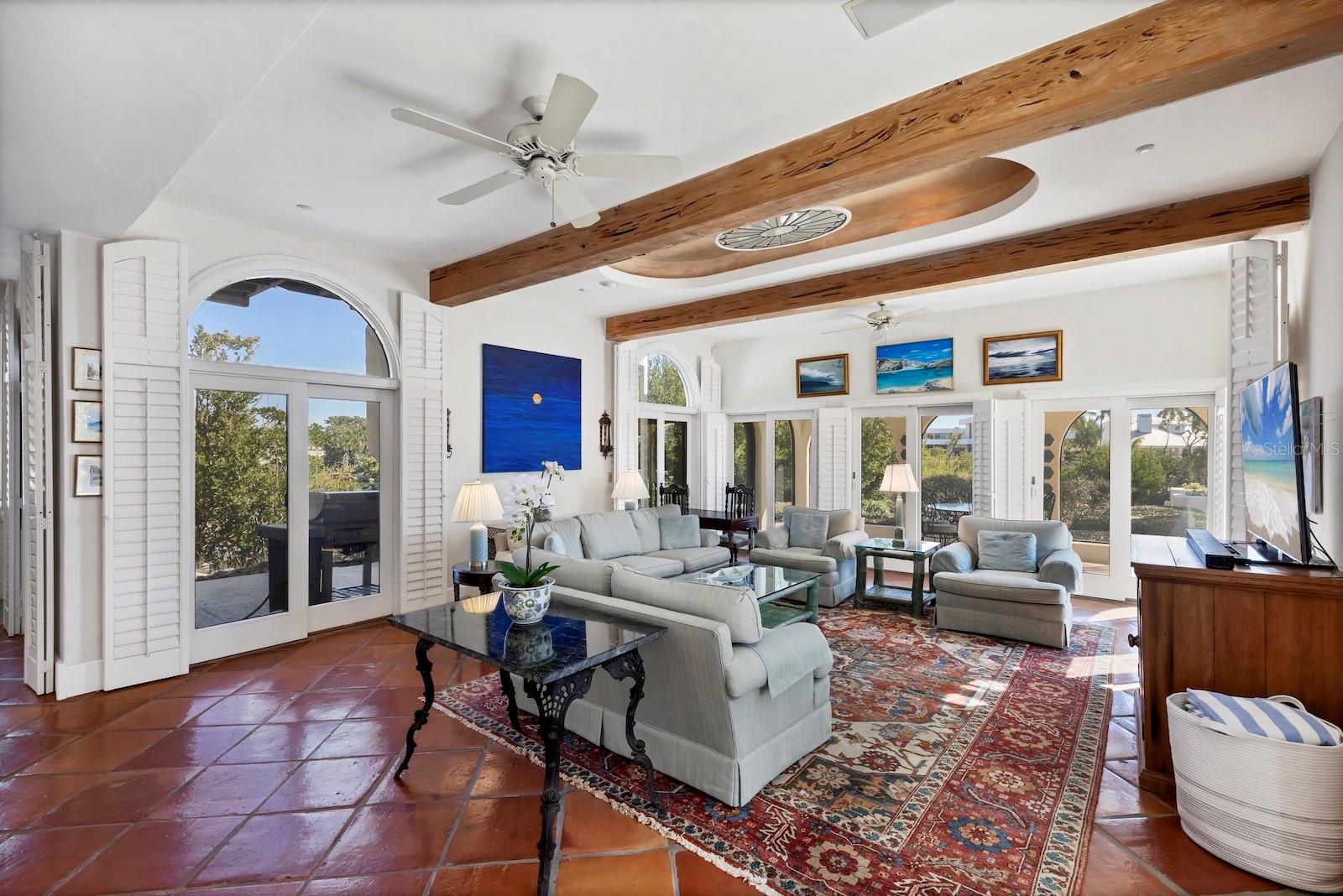 D6145817 Property Photo