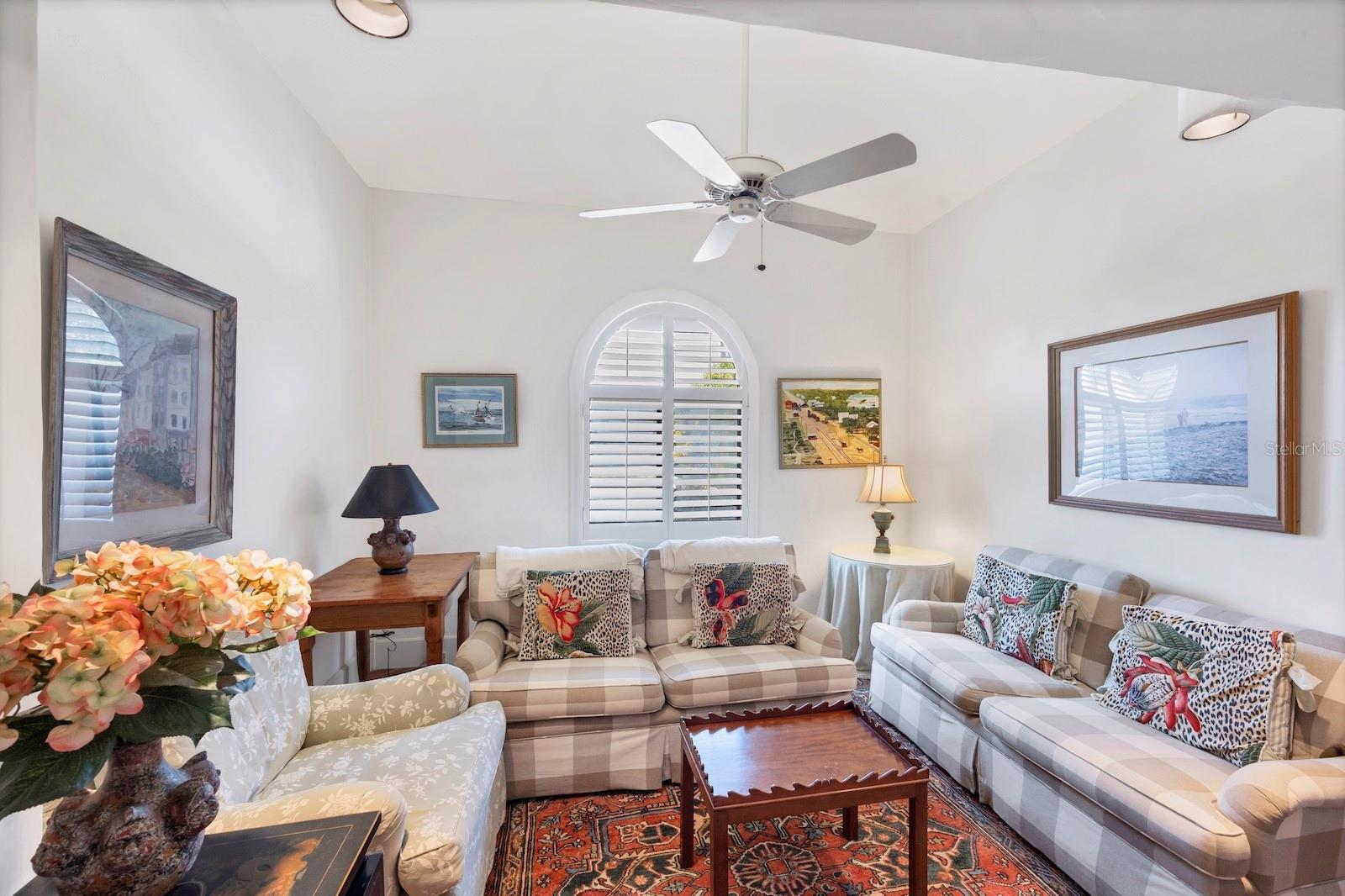 D6145817 Property Photo