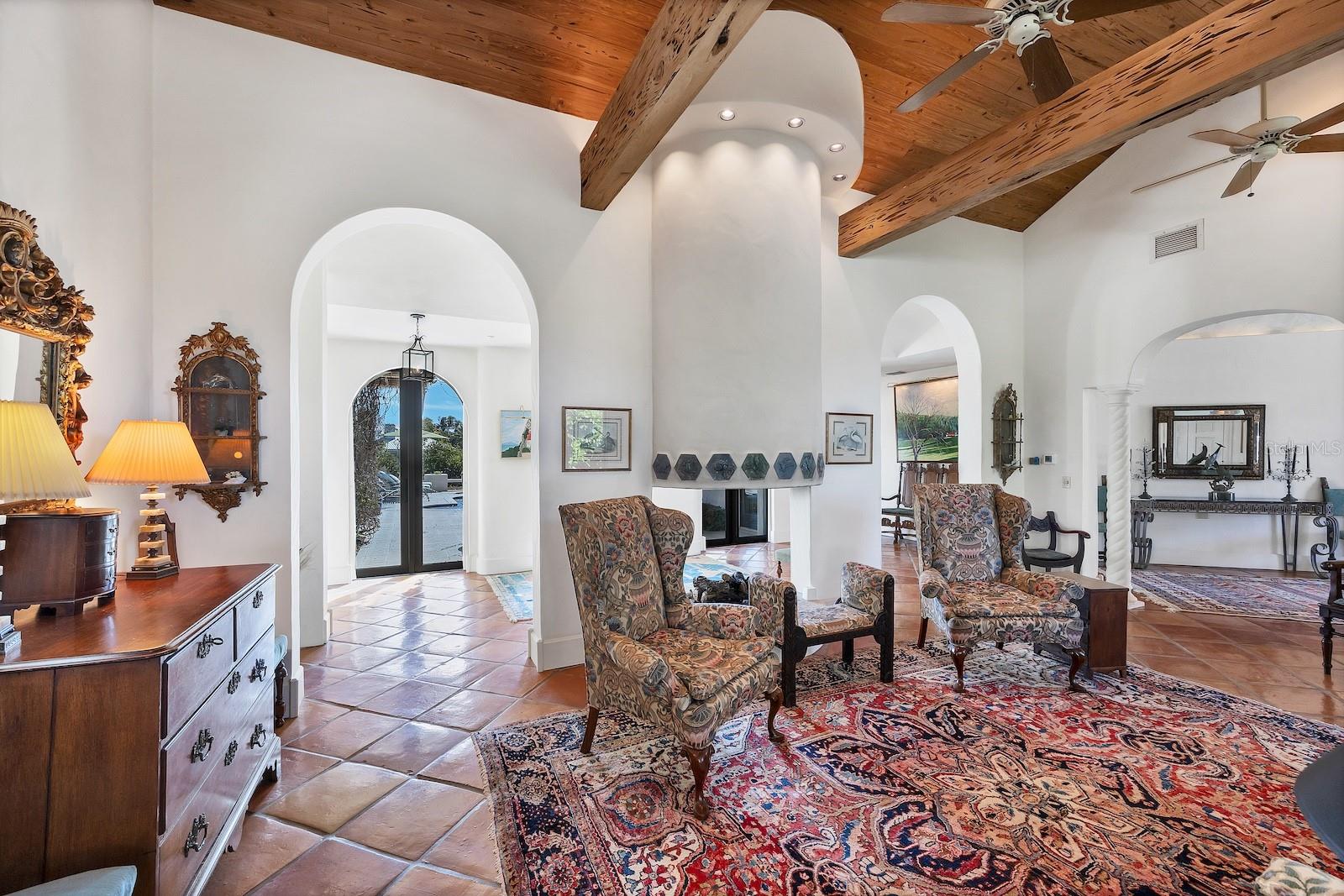 D6145817 Property Photo