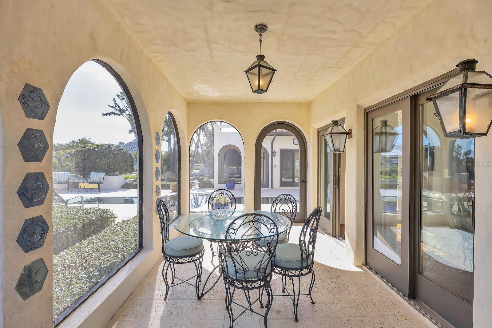 D6145817 Property Photo